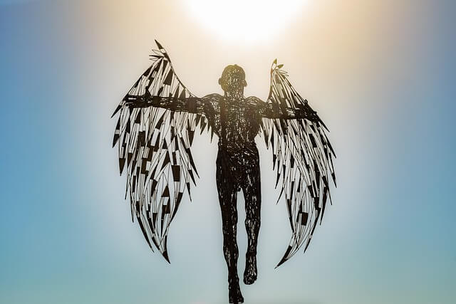 Icarus daedalus flying