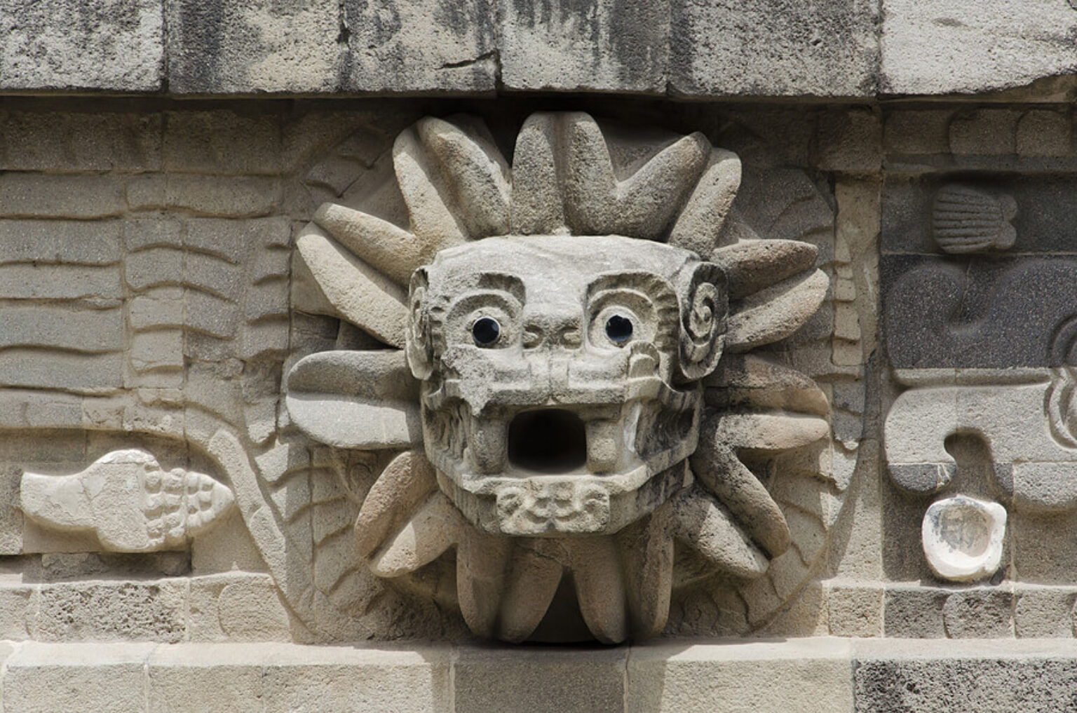 feathered-serpent-quetzalcoatl-symbol-sage