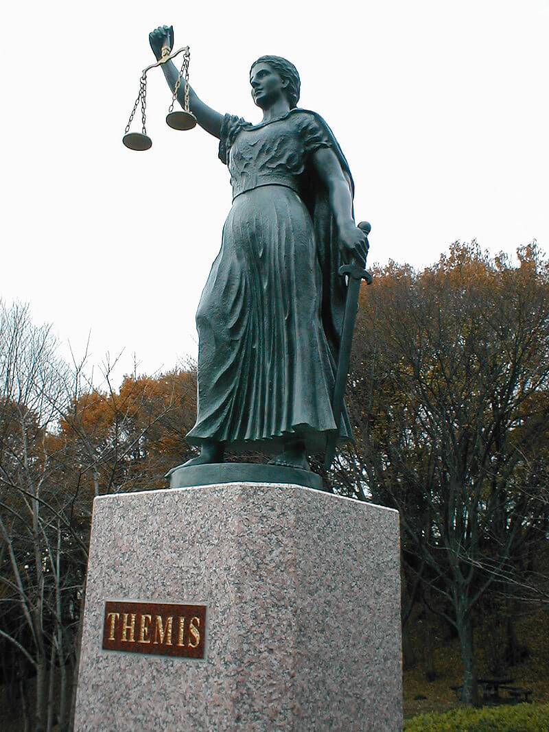 Themis statue