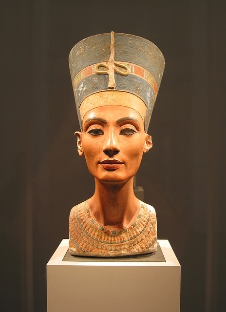 Nefertiti woman warrior