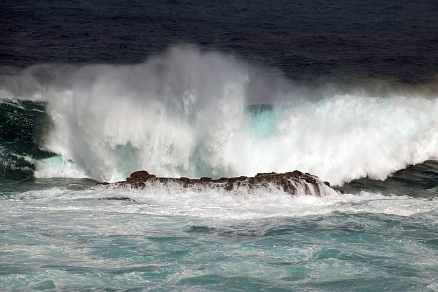 Neutral meanings of big waves