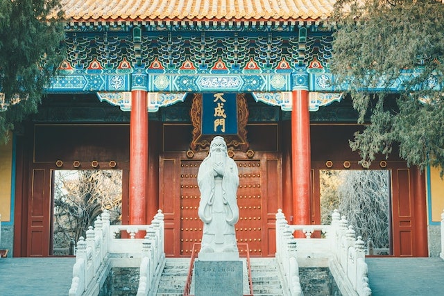 Daoism statue