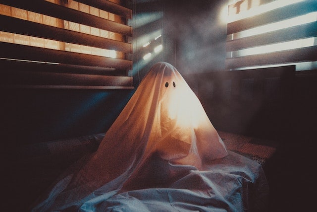 blanket ghost