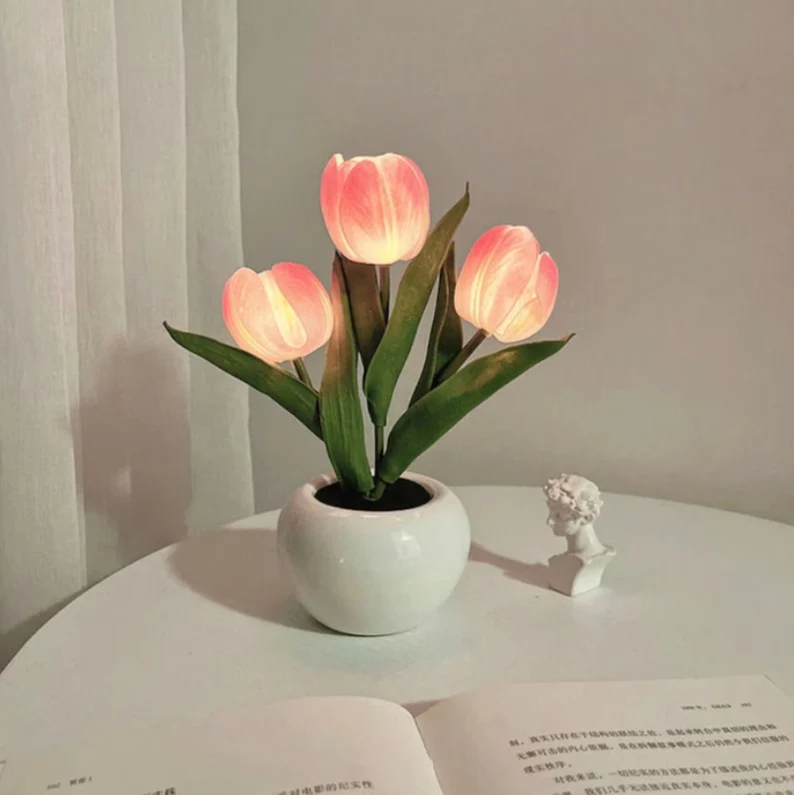 Tulip Desk Lamp