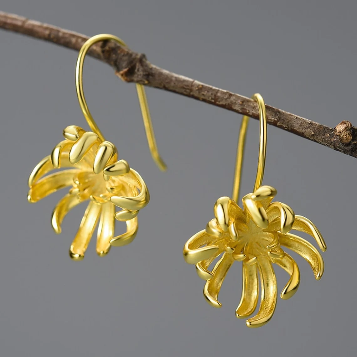 chrysanthemum earrings in gold