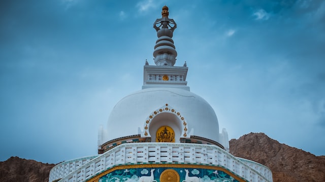 stupa spire
