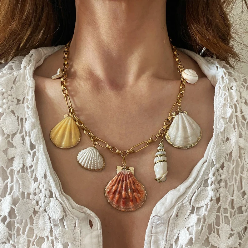 Natural clam charms necklace