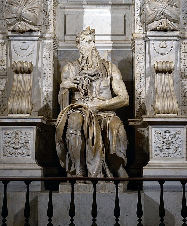 Michelangelo's horned moses statue